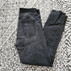 Gap Resolution Pull-on Legging Jeans in Black Size 28R